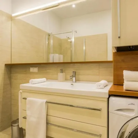 Apartment Modernes Mitten In Der Dresdner
